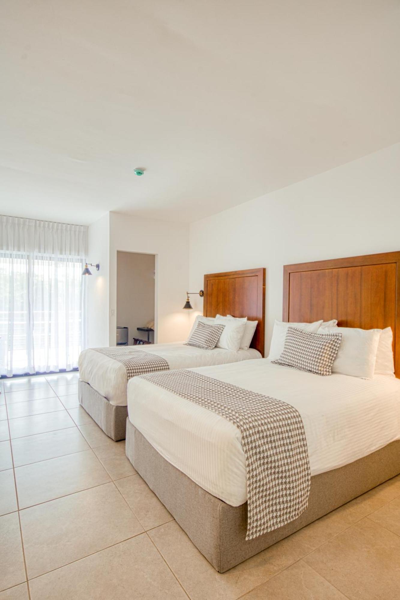 Buena Vista Arriba Hotel Vista Lago מראה חיצוני תמונה